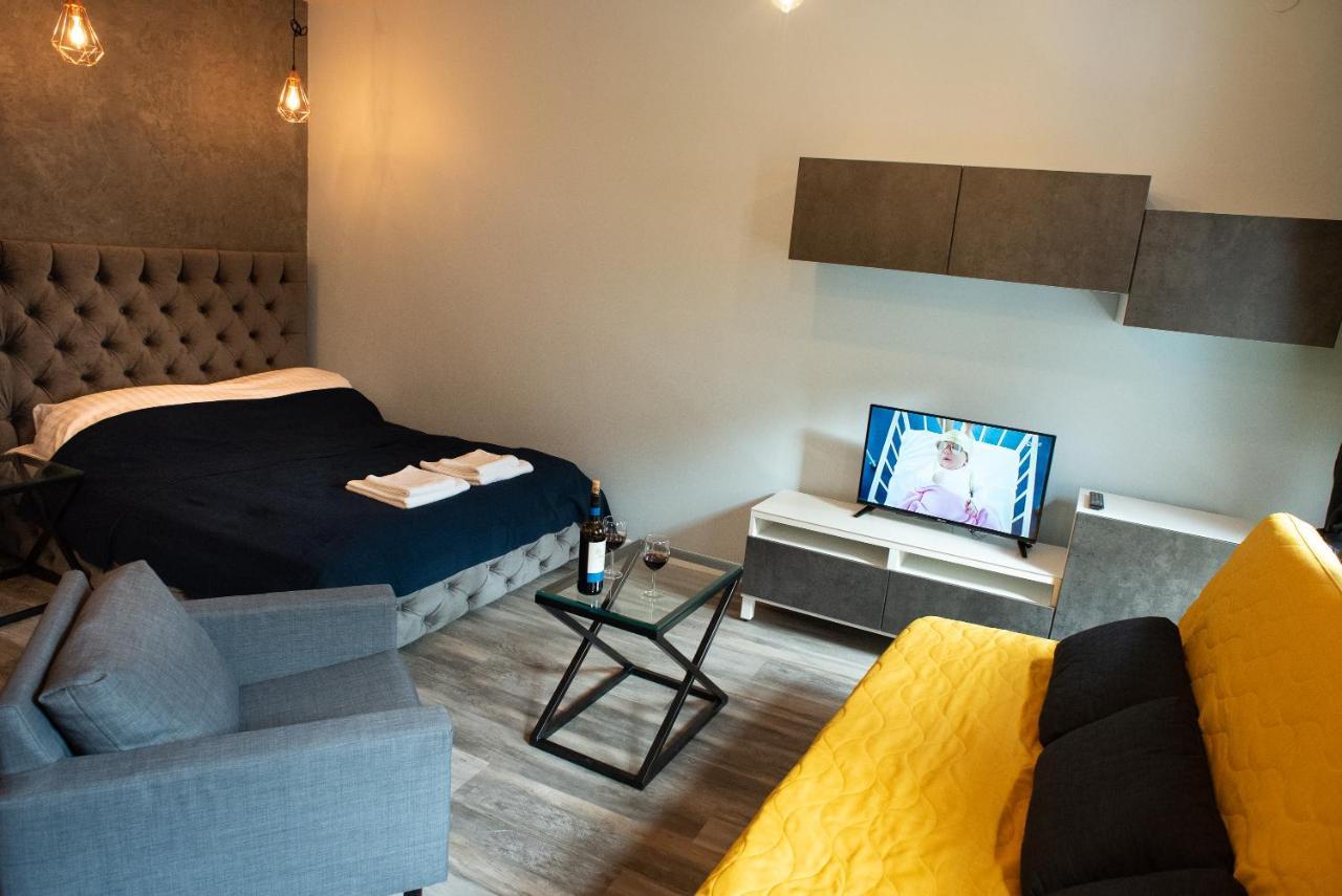 Apartament Antresola Fabryczna ジェロナ・グラ エクステリア 写真